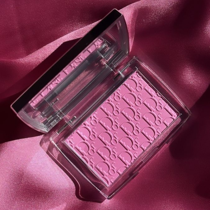 DIOR Rosy Glow Blush Румяна для лица