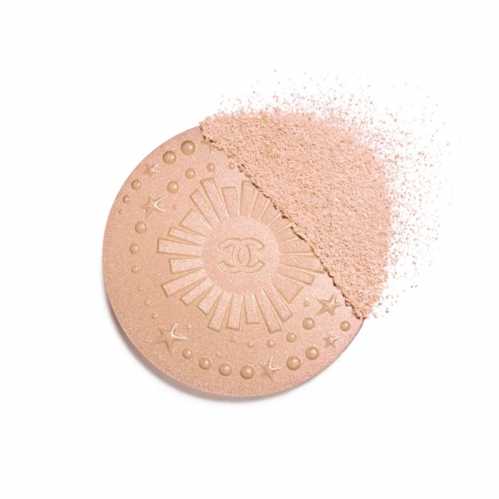 Oversize Illuminating Powder Хайлайтер для лица в оттенке #DiamondDust