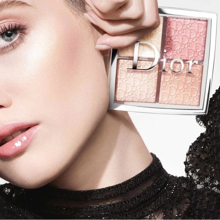 DIOR Backstage Glow Face Palette Палетка для лица в оттенке #004RoseGold