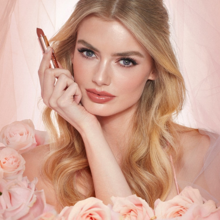 Look Of Love Instant Look in a Palette Универсальная палетка для макияжа #PrettyBlushedBeauty