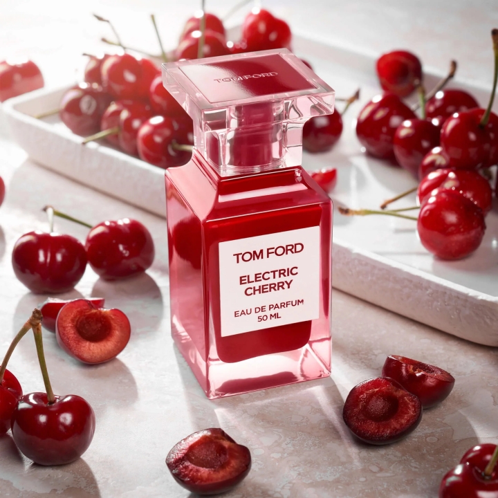 Парфюм Tom Ford Electric Cherry