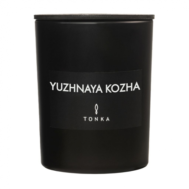 YUZHNAYA KOZHA black matt Ароматическая свеча