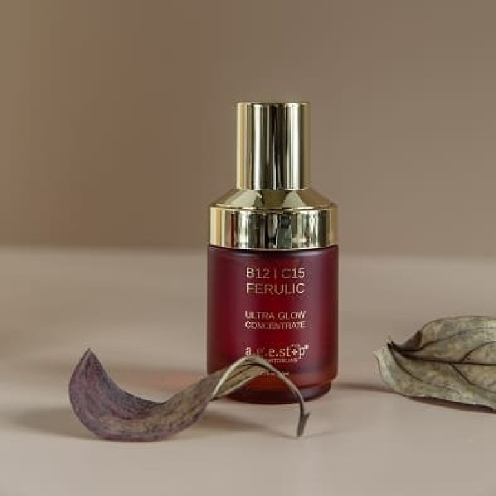 ULTRA GLOW CONCETRATE Концентрат для лица 