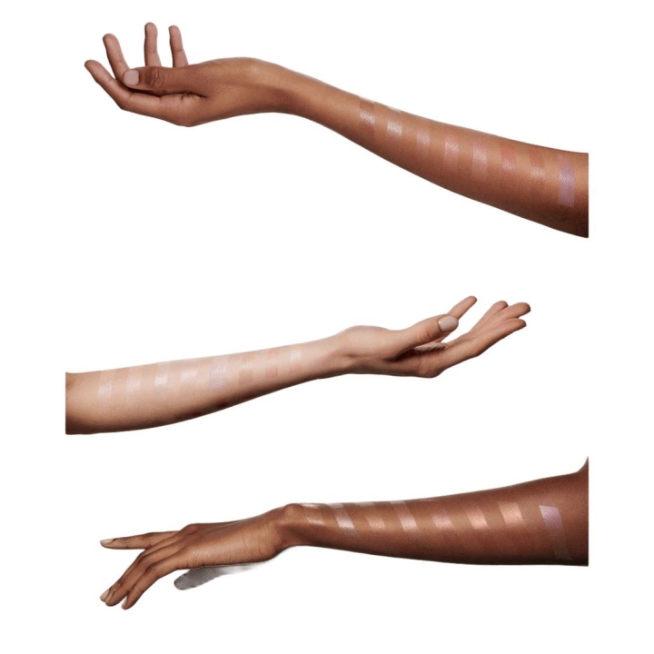 BAUME ESSENTIEL МНОГОФУНКЦИОНАЛЬНЫЙ ХАЙЛАЙТЕР-СТИК 