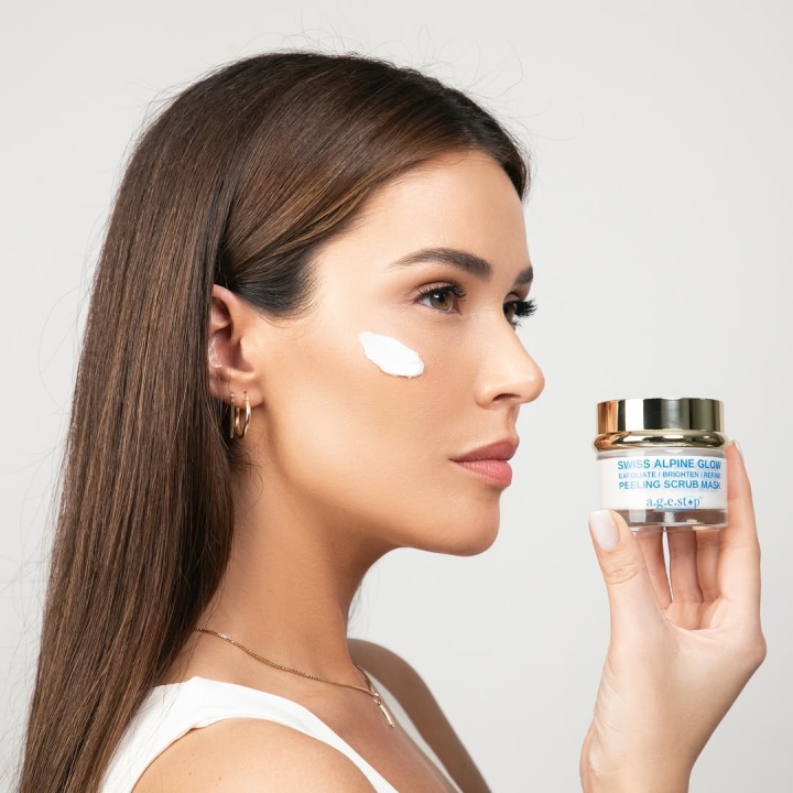 SWISS ALPINE GLOW PEELING SCRUB MASK Универсальная пилинг-скраб маска 