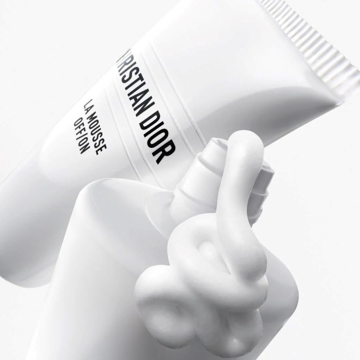 La Mousse OFF/ON Foaming Cleanser очищающая пенка для лица