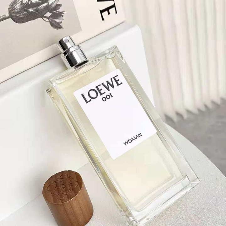 Парфюм Loewe 001 Woman