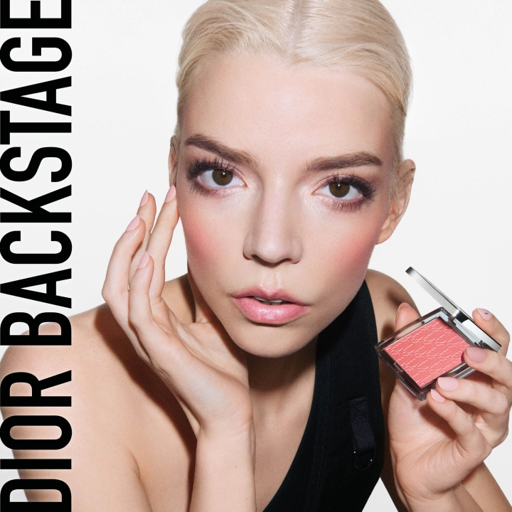 DIOR Backstage Rosy Glow Blush Румяна для лица 