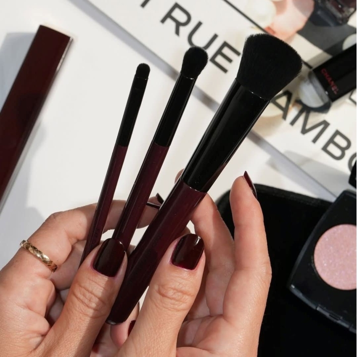 Les Pinceaux Rouge Noir Набор кистей