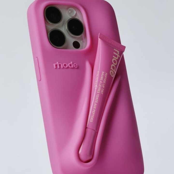 Rhode Lip Case Limited Edition Shortcake Чехол для iPhone 15 Pro Max