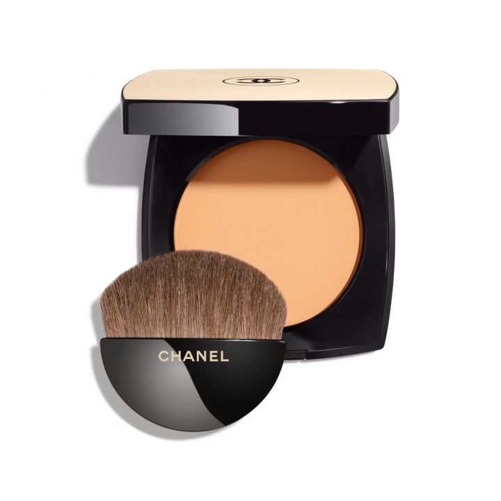 LES BEIGES HEALTHY GLOW SHEER POWDER Прессованная пудра для лица