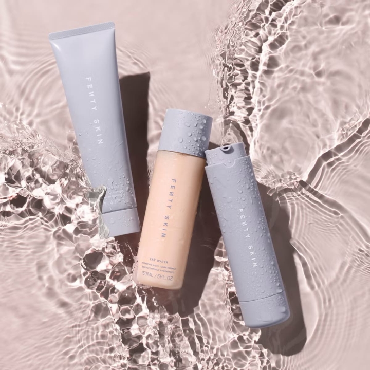 Fat Water Hydrating Milky Toner Essence Увлажняющий тонер-эссенция с гиалуроновой кислотой