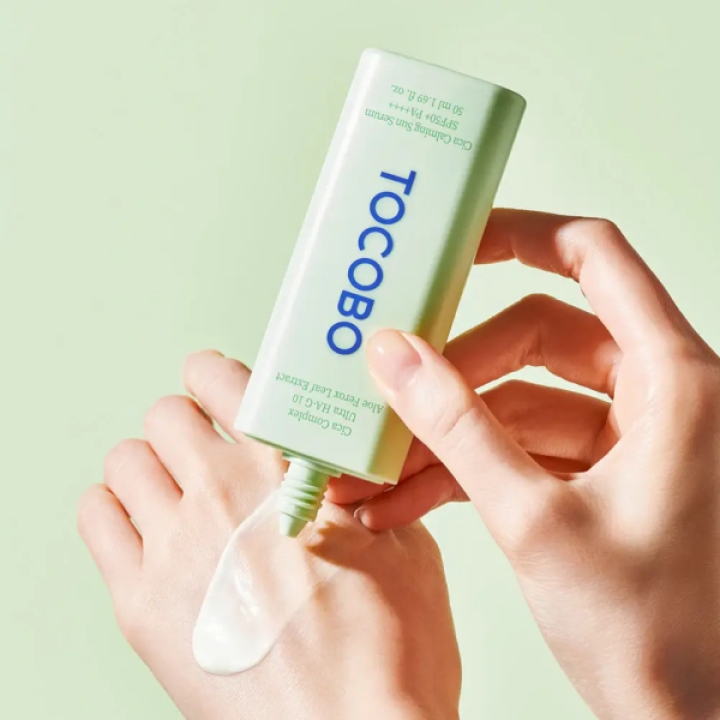 Tocobo Cica Calming Sun Serum SPF50+ PA++++ Успокаивающая солнцезащитная сыворотка