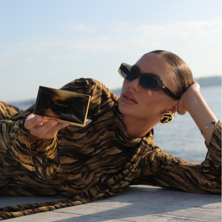 Victoria Beckham Matte Bronzing Brick Бронзирующая пудра с матовым финишем