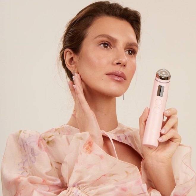 Микротоковый аппарат для лица AGE-R Booster Pro Pink - купить в