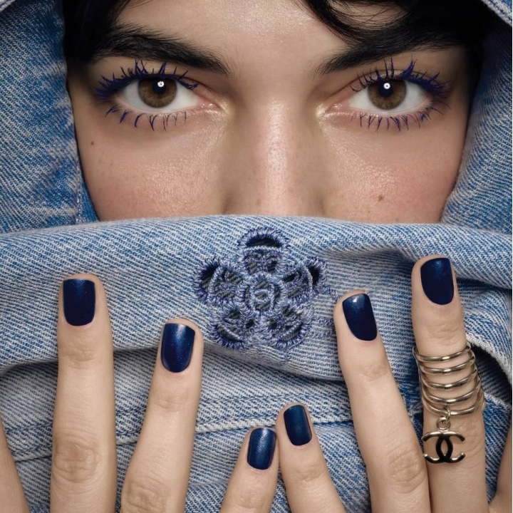 LE VERNIS Nail Colour Denim Collection Лак для ногтей в оттенке #419Legende