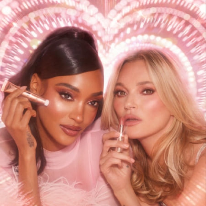 Pillow Talk Iconic Lip And Cheek Secrets Подарочный набор для макияжа